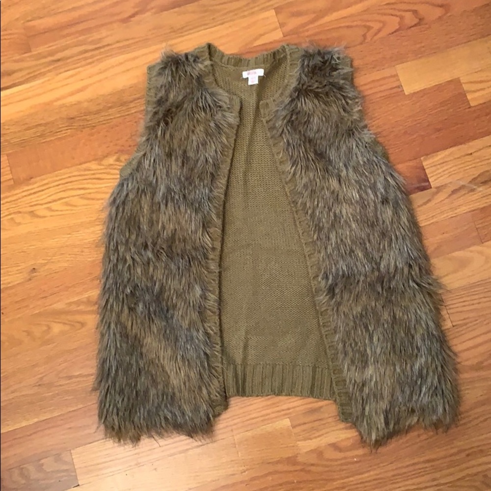 Brown sweater faux fur vest